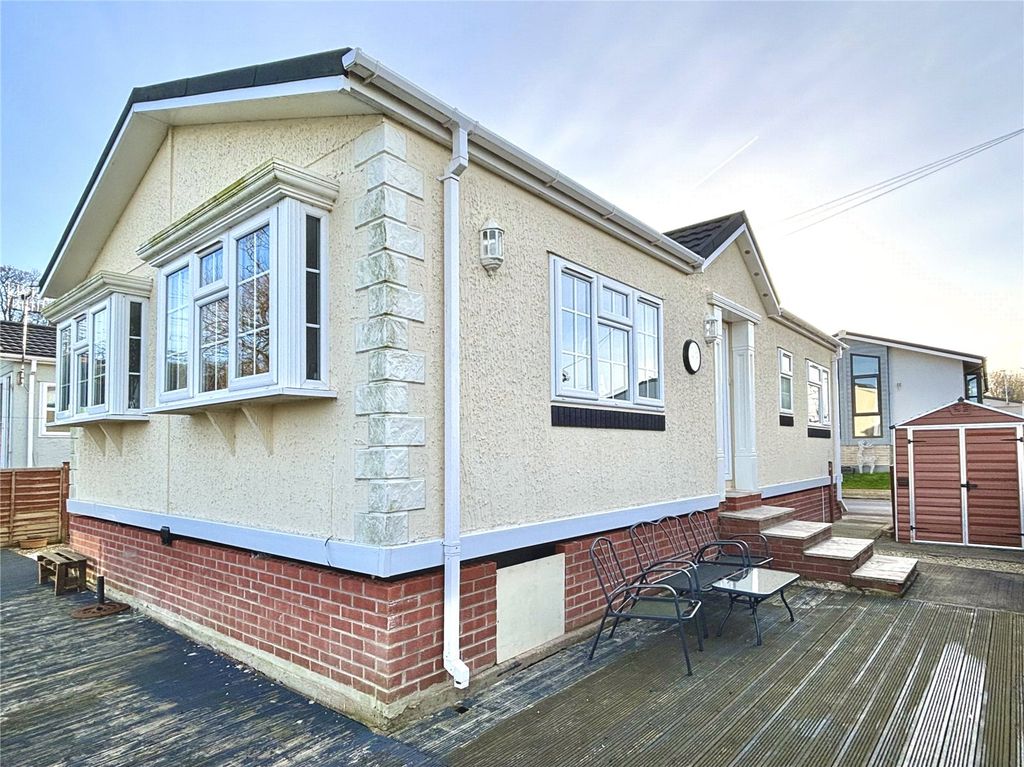 Property photo 1 of 19 Front
