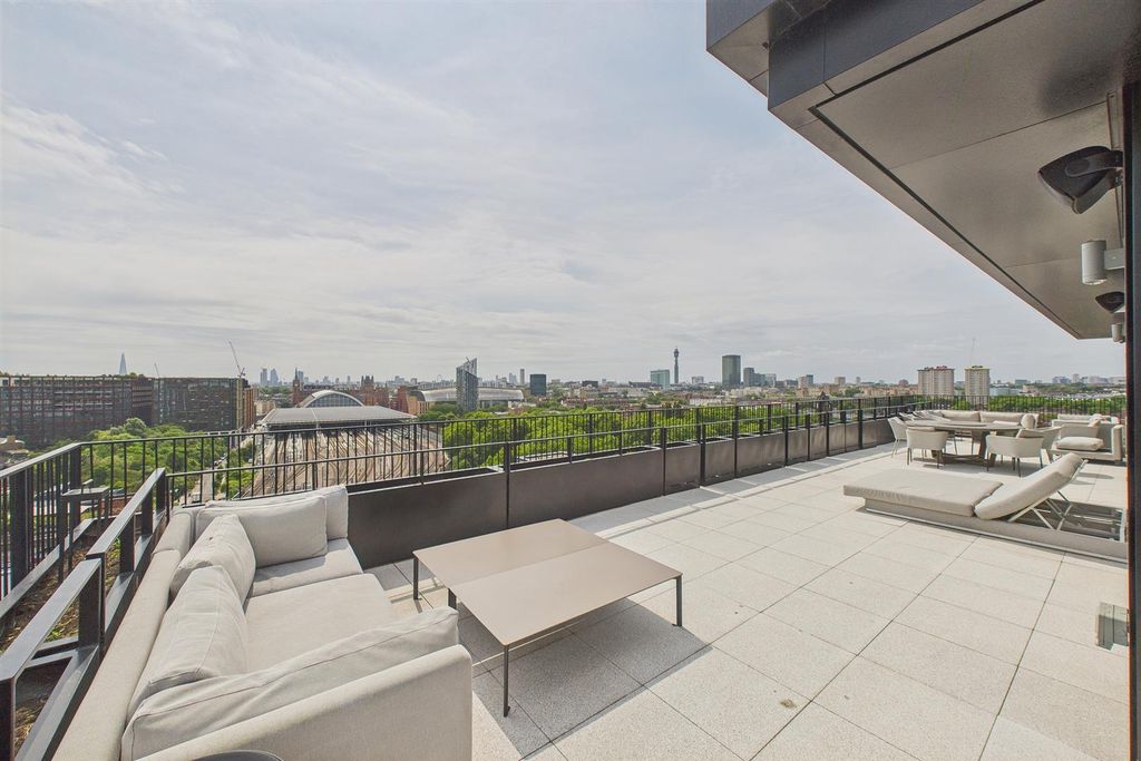 Property photo 2 of 29 Terrace 1.Jpg