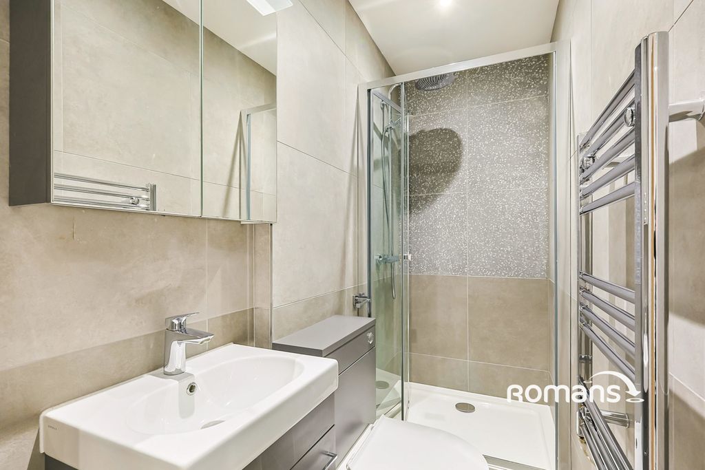 Property photo 2 of 9 Photo