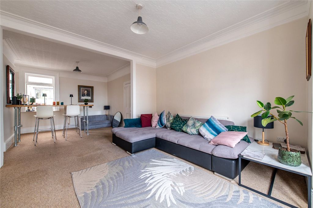 Property photo 2 of 24 Picture No. 08