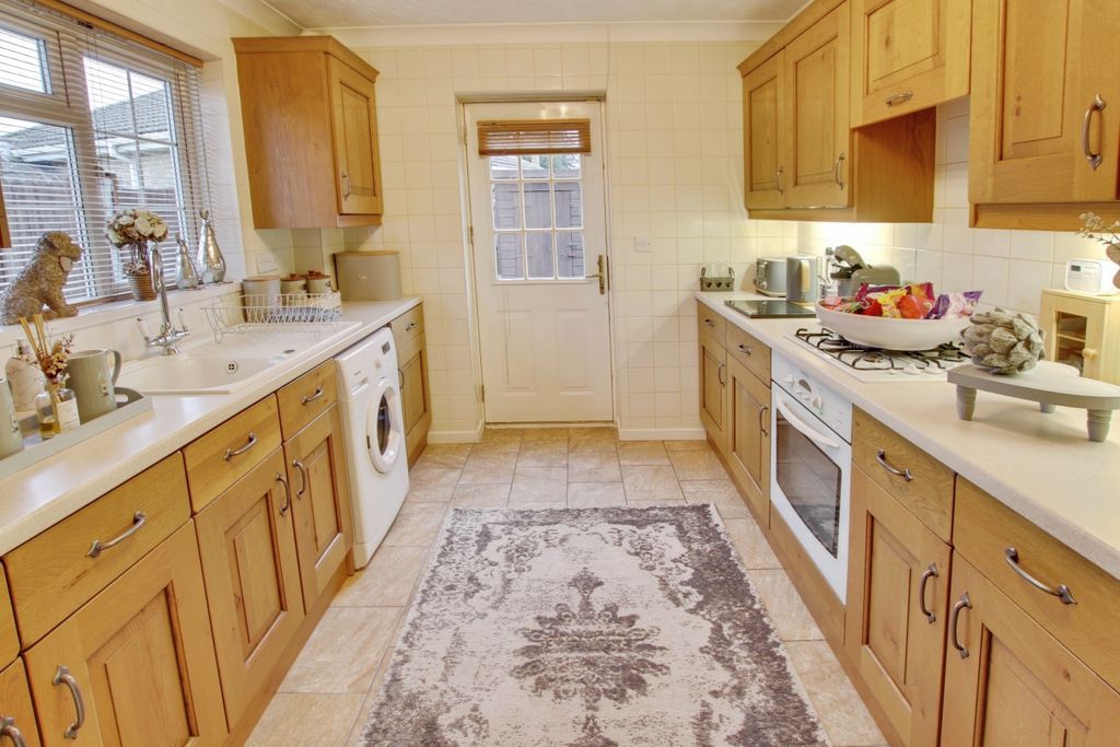 Property photo 3 of 8