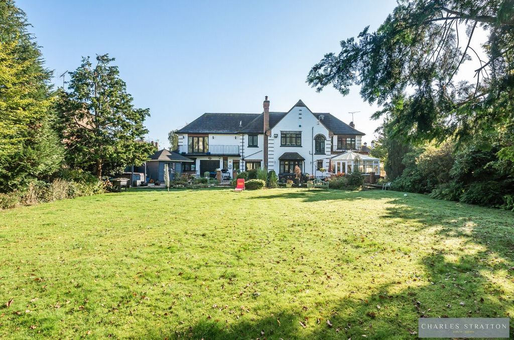 Property photo 3 of 32