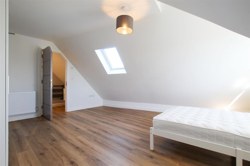 Property photo 3 of 11 Img_0610.Jpg