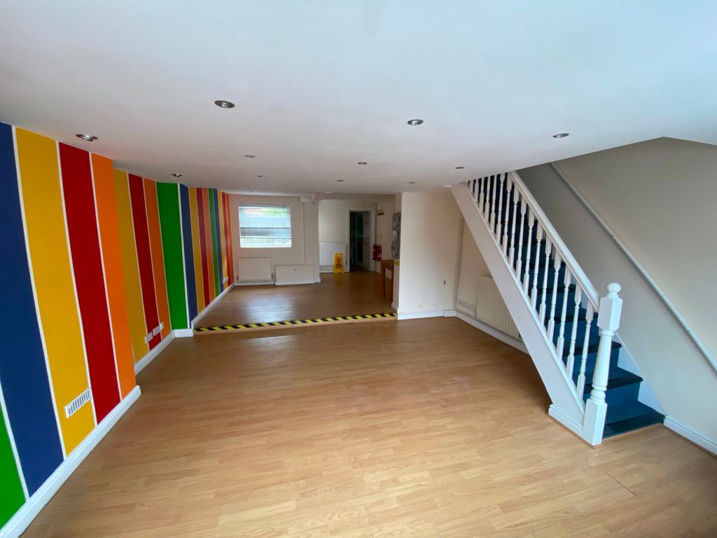 Property photo 2 of 3