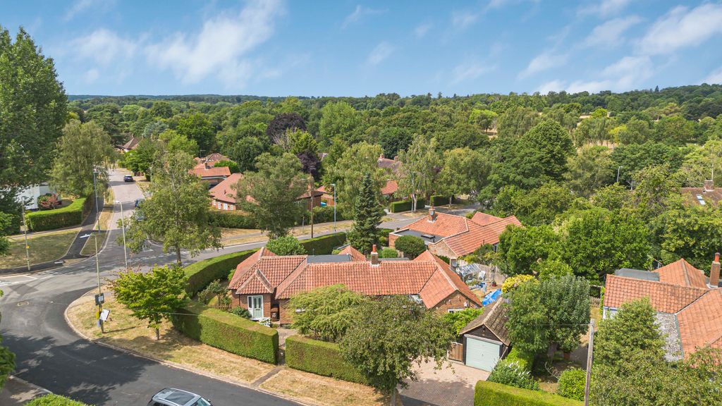 Property photo 1 of 29 External