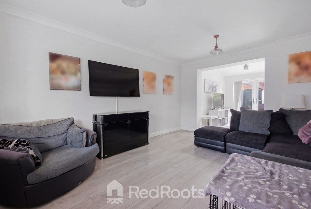 Property photo 2 of 26 5073782