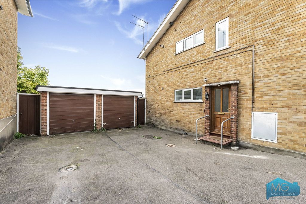 Property photo 3 of 17 Picture No. 11