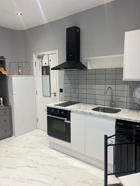Property photo 3 of 4 Kitchen