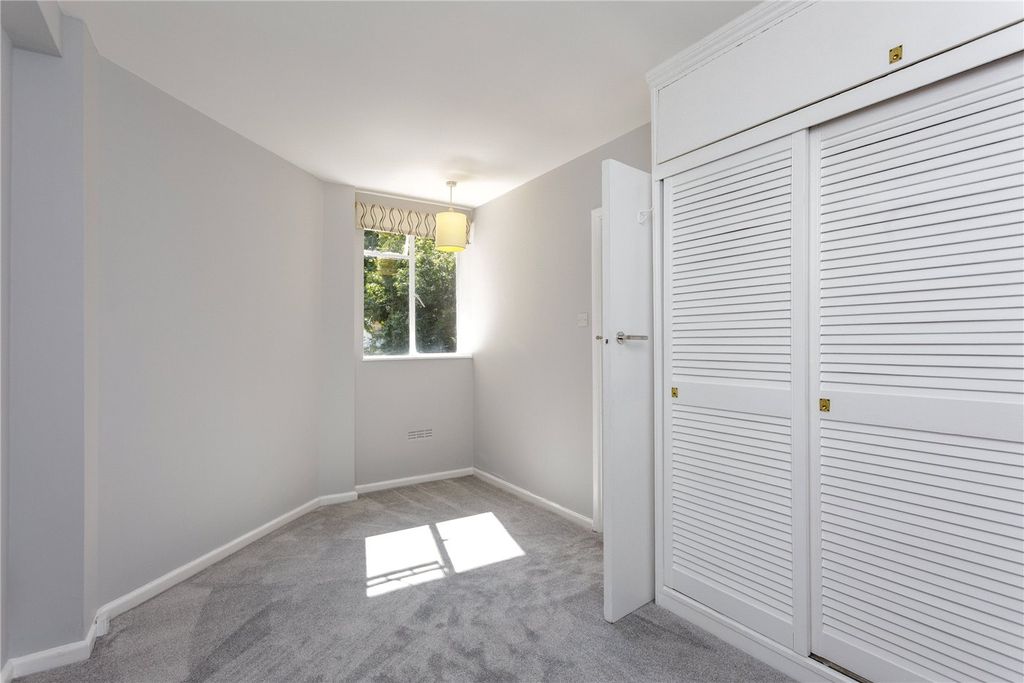 Property photo 3 of 8 Picture No. 05