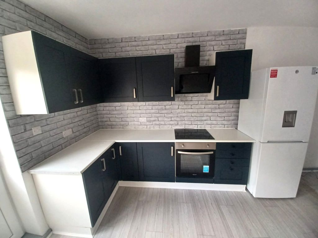 Property photo 2 of 17 Picture No. 02