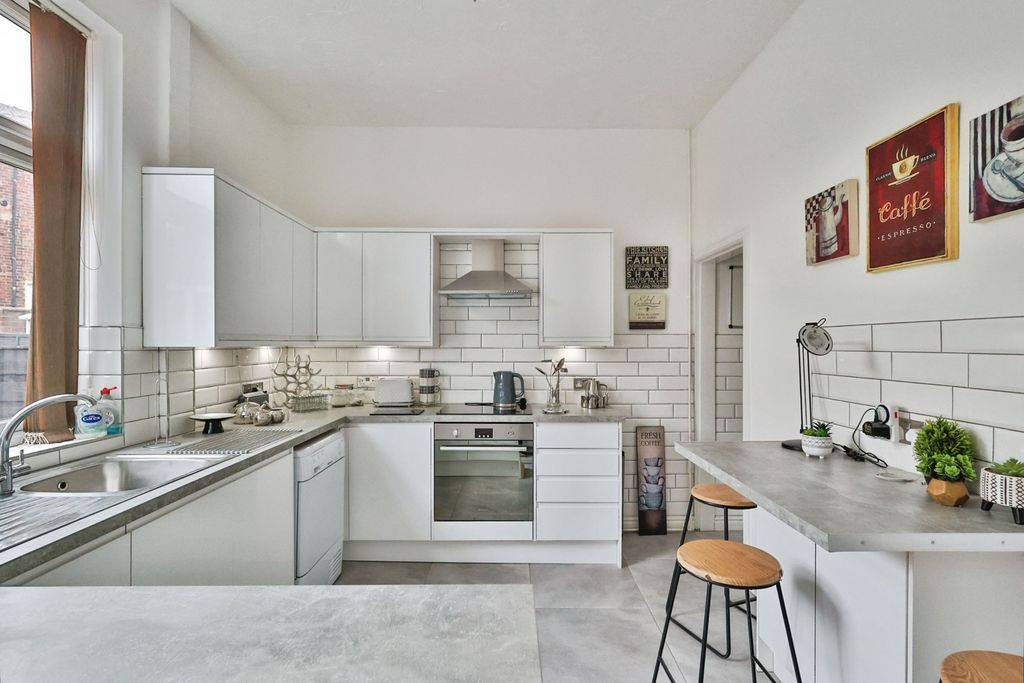 Property photo 1 of 16 Kitchen