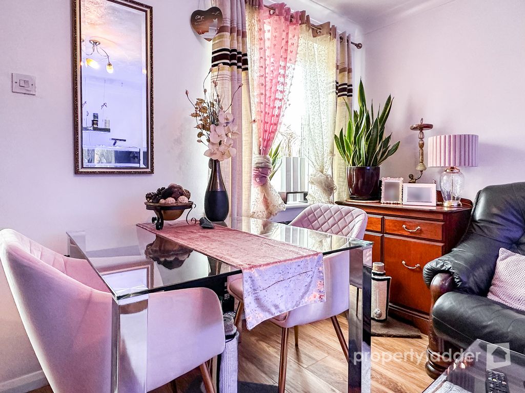 Property photo 3 of 12 Img_8115