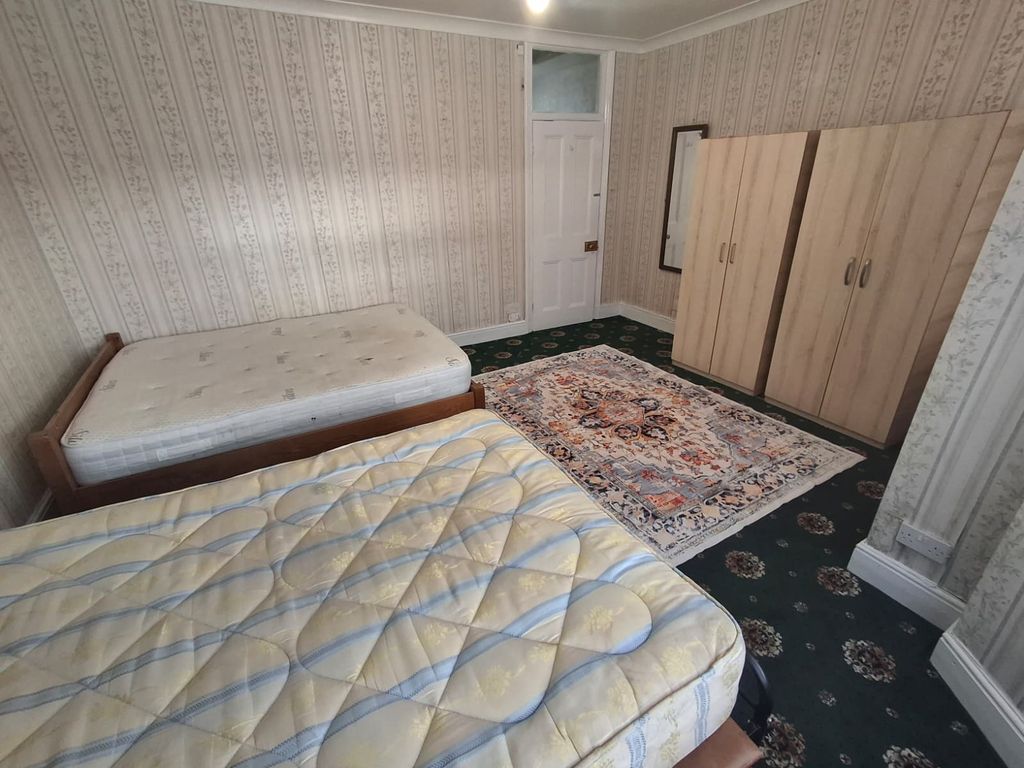 Property photo 2 of 9 Whatsapp Image 2026-09-12 At 05.30.23