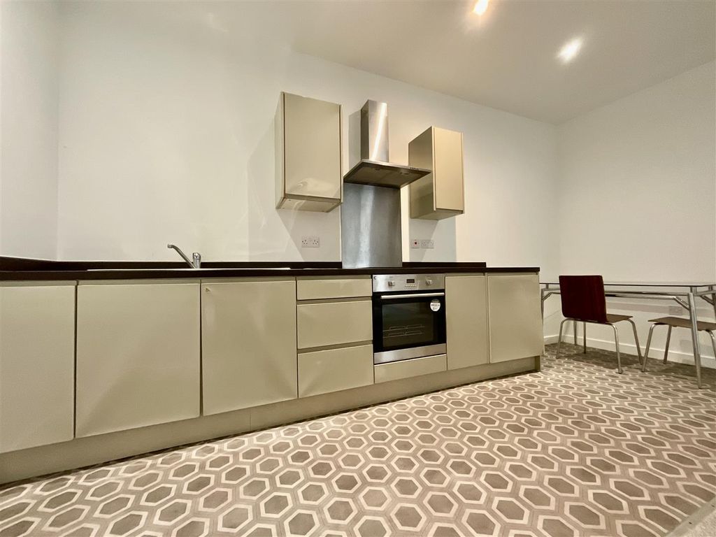 Property photo 3 of 8 Open Plan Kitchen