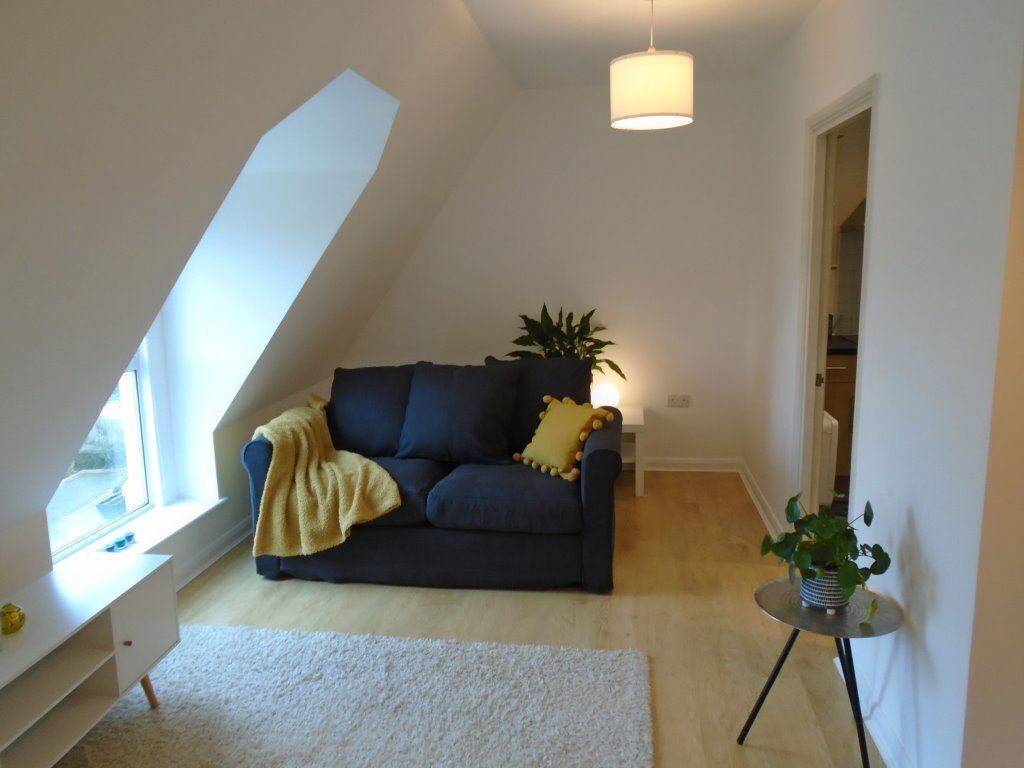 Property photo 3 of 28