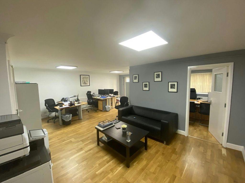 Property photo 2 of 11 8.Jpg