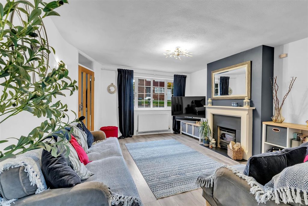 Property photo 2 of 20 Living Room 2.Jpg