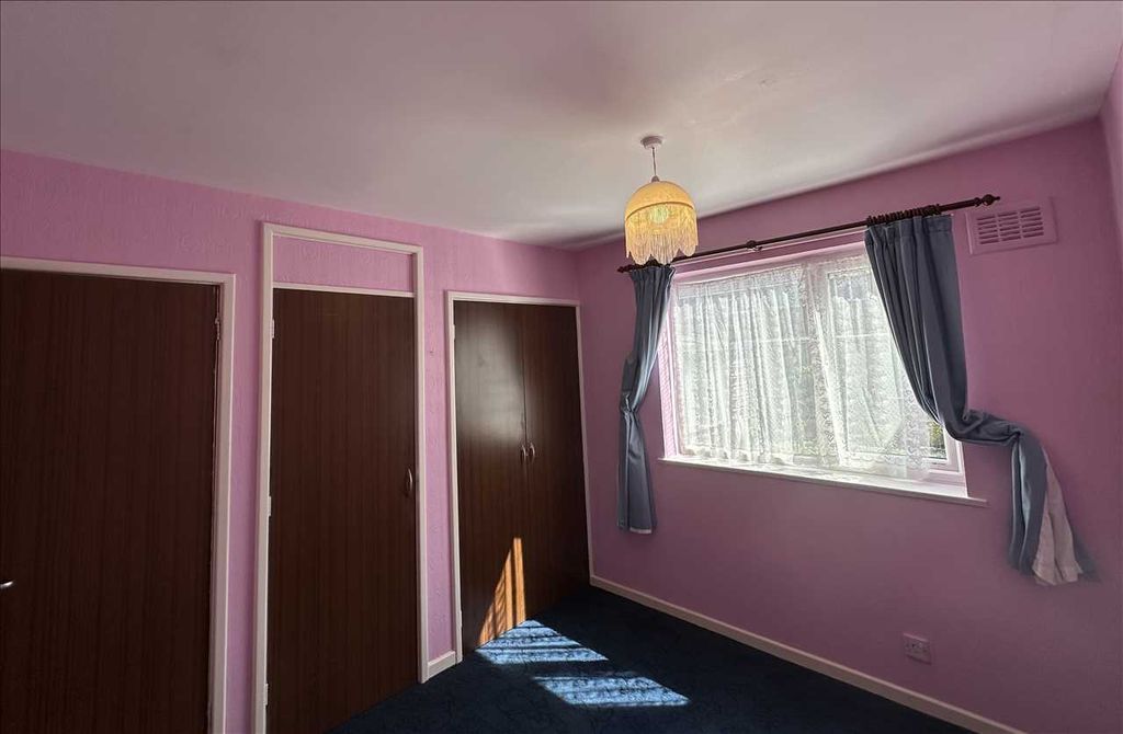 Additional image 10 of 2 bed flat for saleKensington Road, Scunthorpe DN15