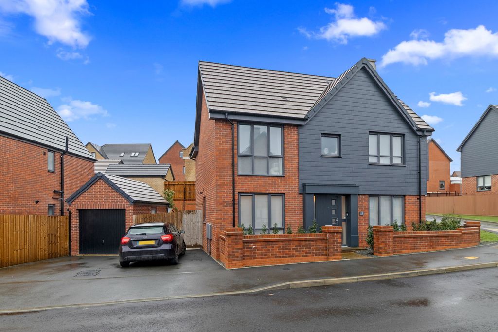 Property photo 1 of 26