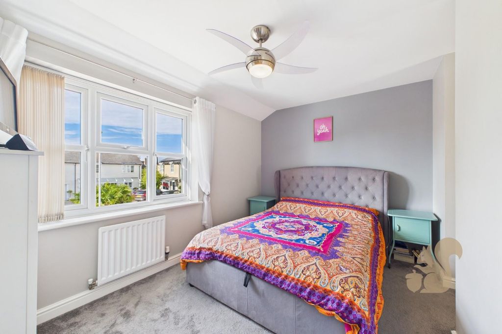 Property photo 2 of 23 Cam01659G0-Pr0606-Still018.Jpg