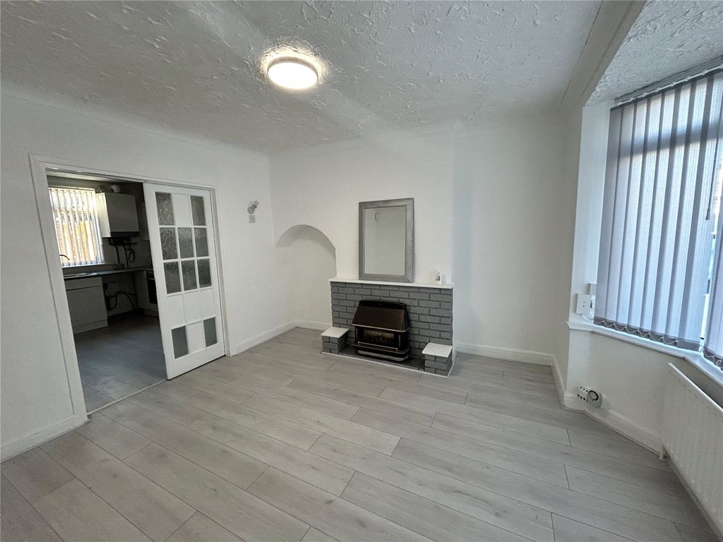 Property photo 2 of 12 Picture No. 03