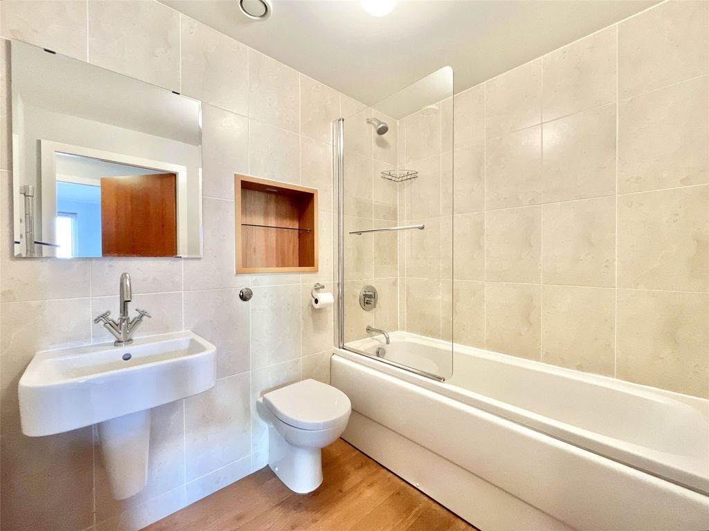 Property photo 3 of 8 Bathroom