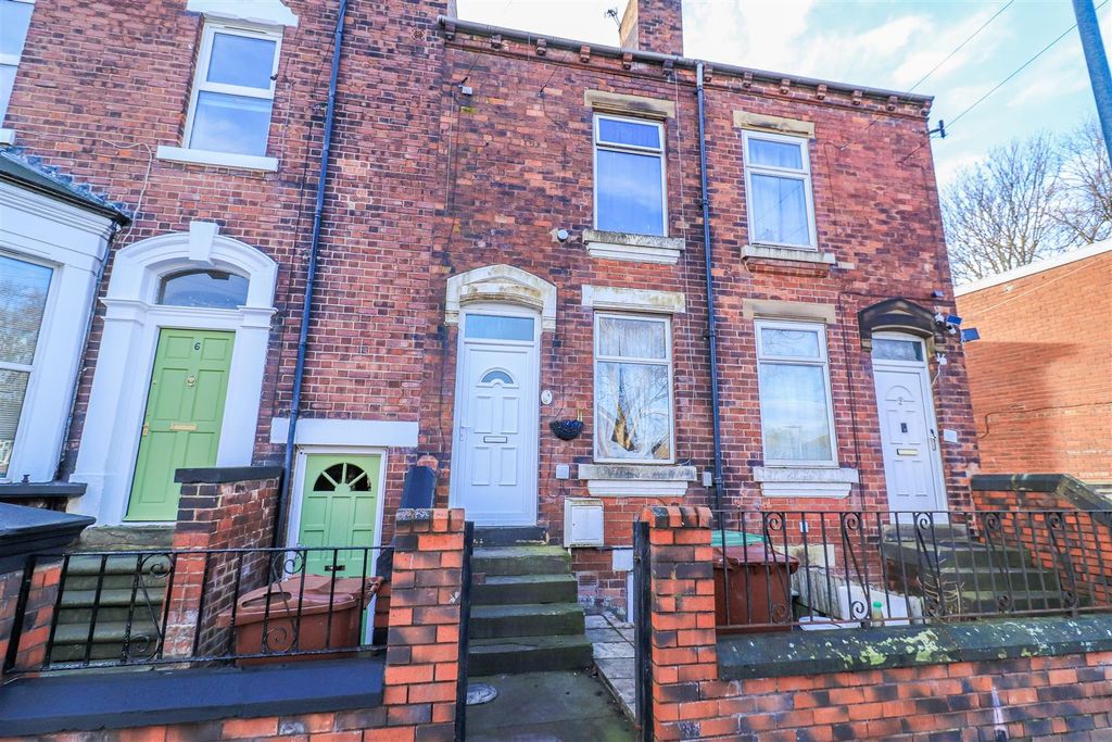 Property photo 1 of 6