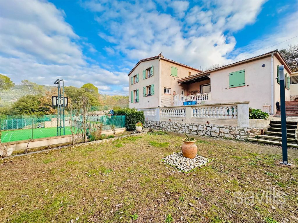 Property photo 3 of 15