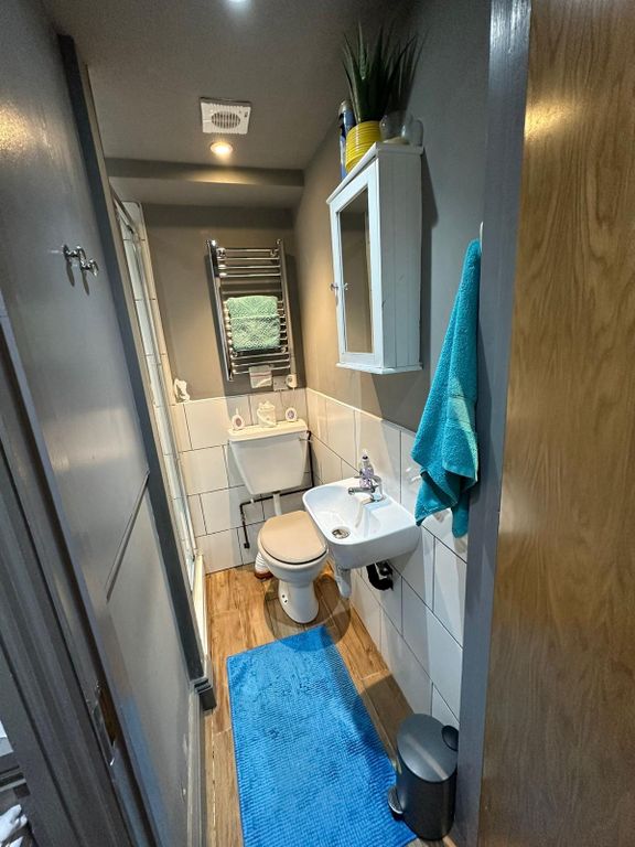 Property photo 2 of 4 Entrance Hall