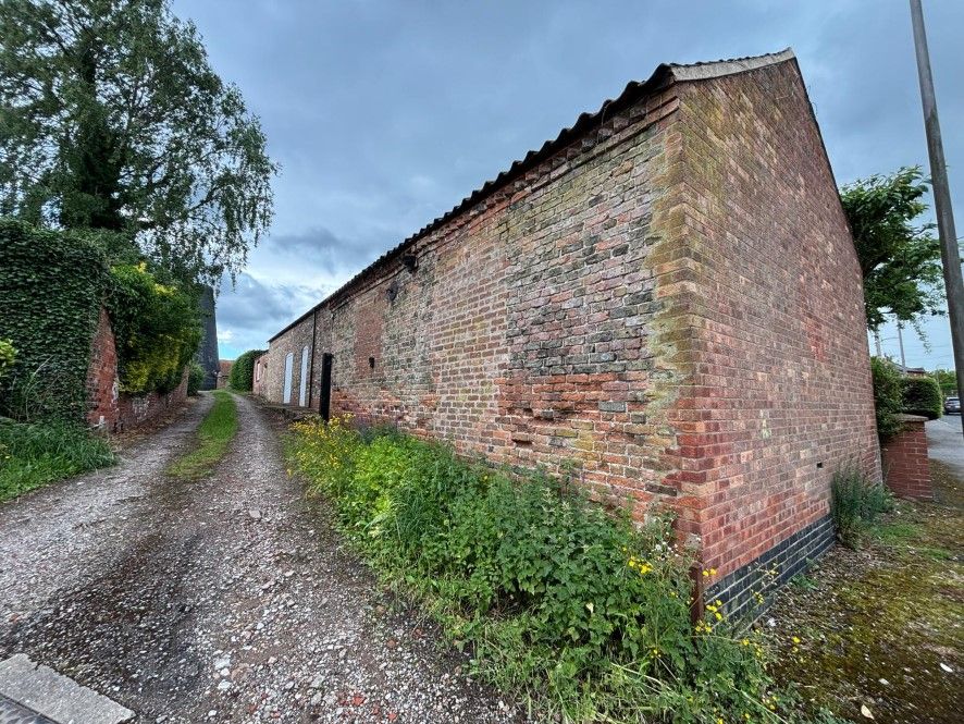Property photo 3 of 10