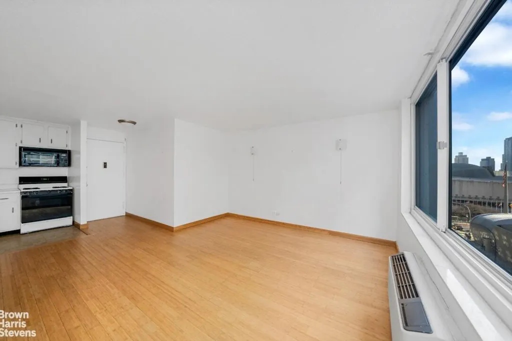 Property photo 2 of 18 <Alttext/>