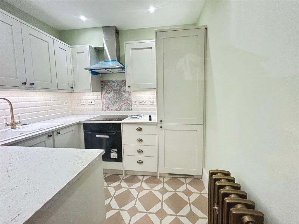 Property photo 2 of 11 7570Ed12-Image00008.Jpeg