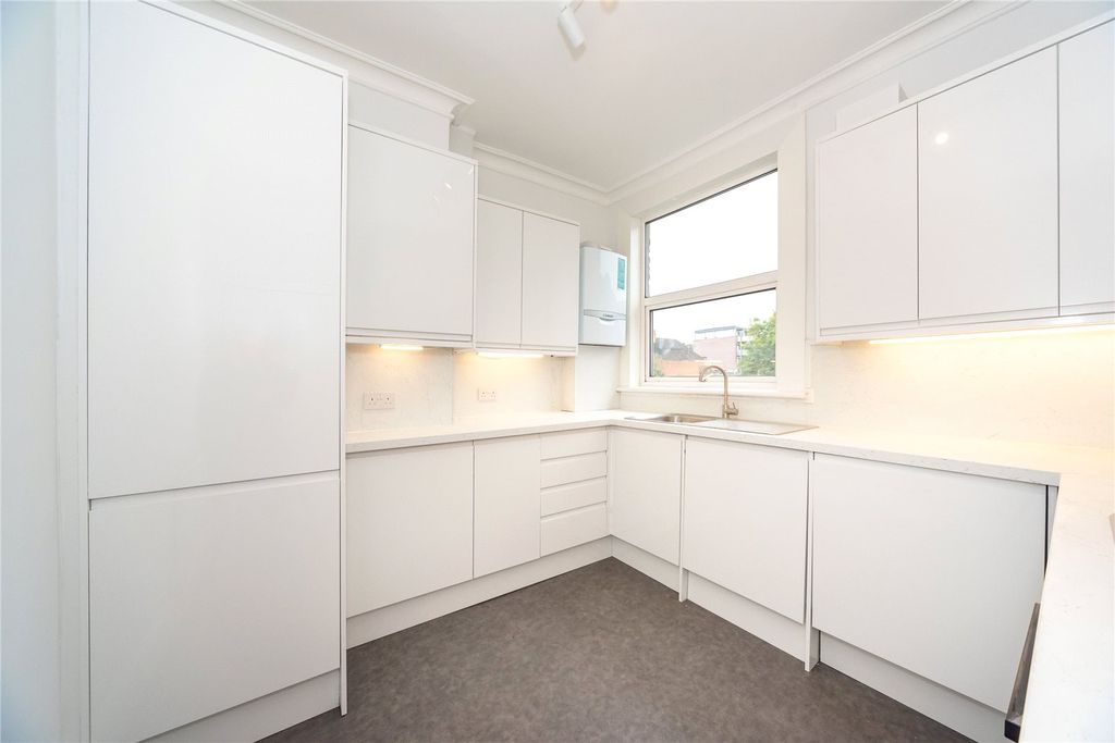 Property photo 2 of 8 Picture No. 04