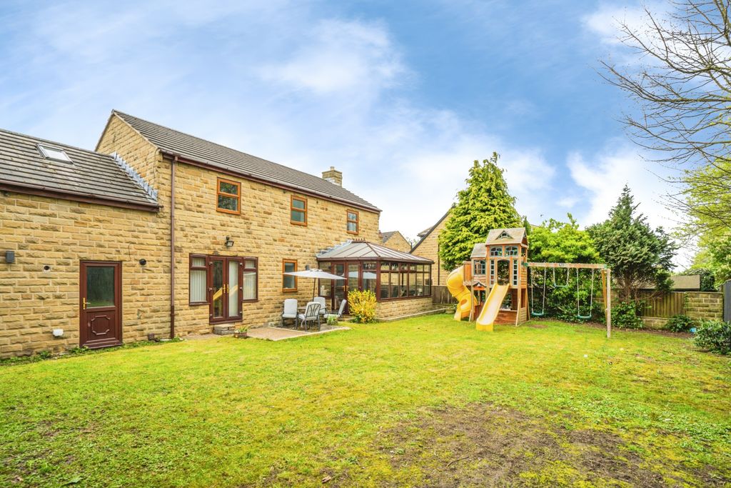 Property photo 2 of 16