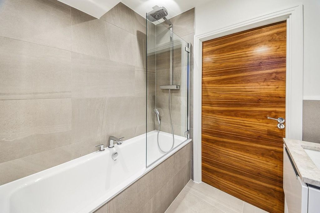 Property photo 3 of 12 Rainville Road Bath1.Jpg