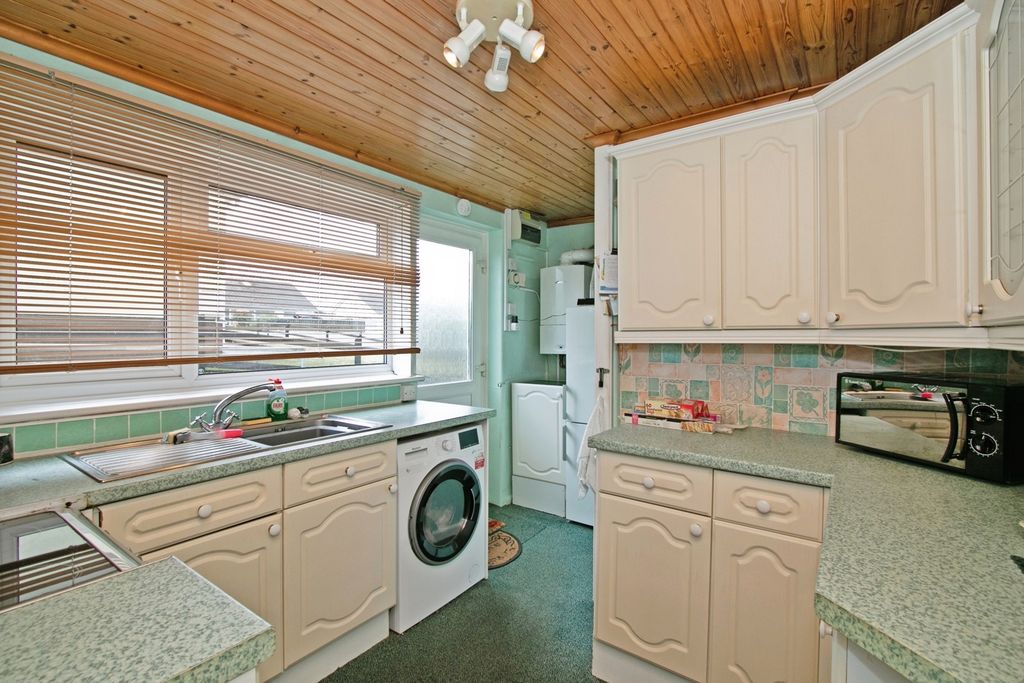 Property photo 2 of 14 Photo