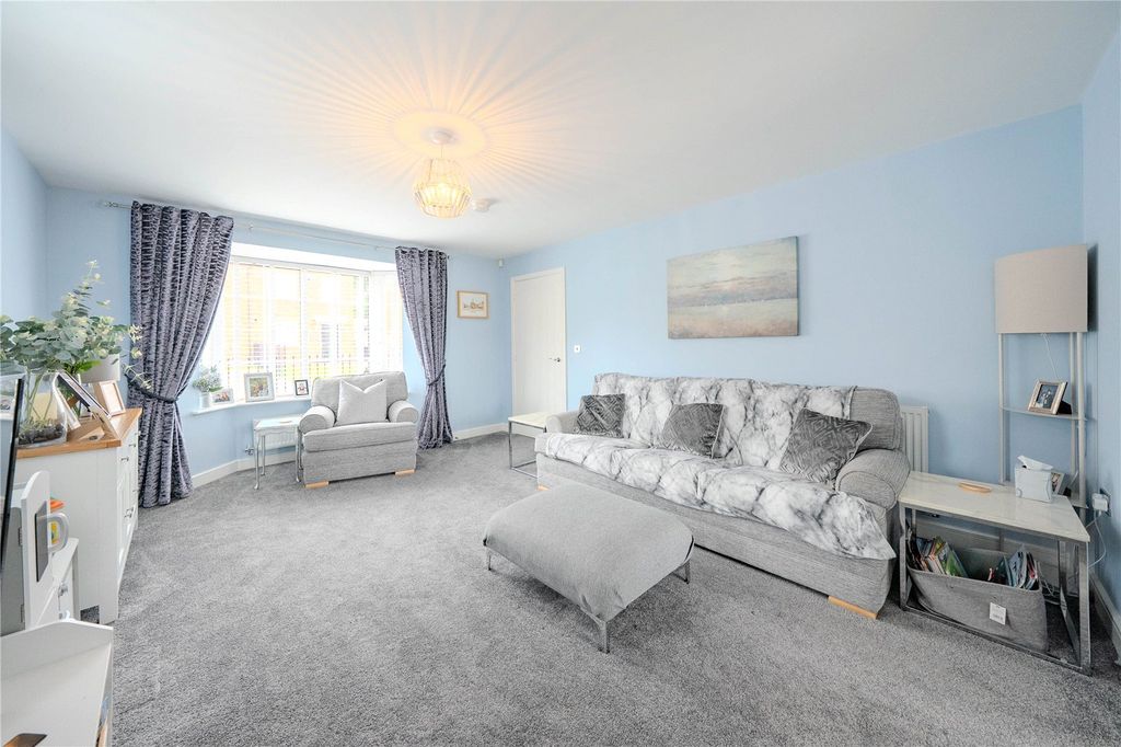 Property photo 2 of 14 Picture No. 02