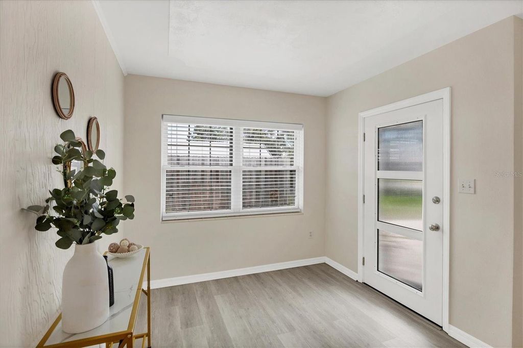 Property photo 2 of 19 <Alttext/>