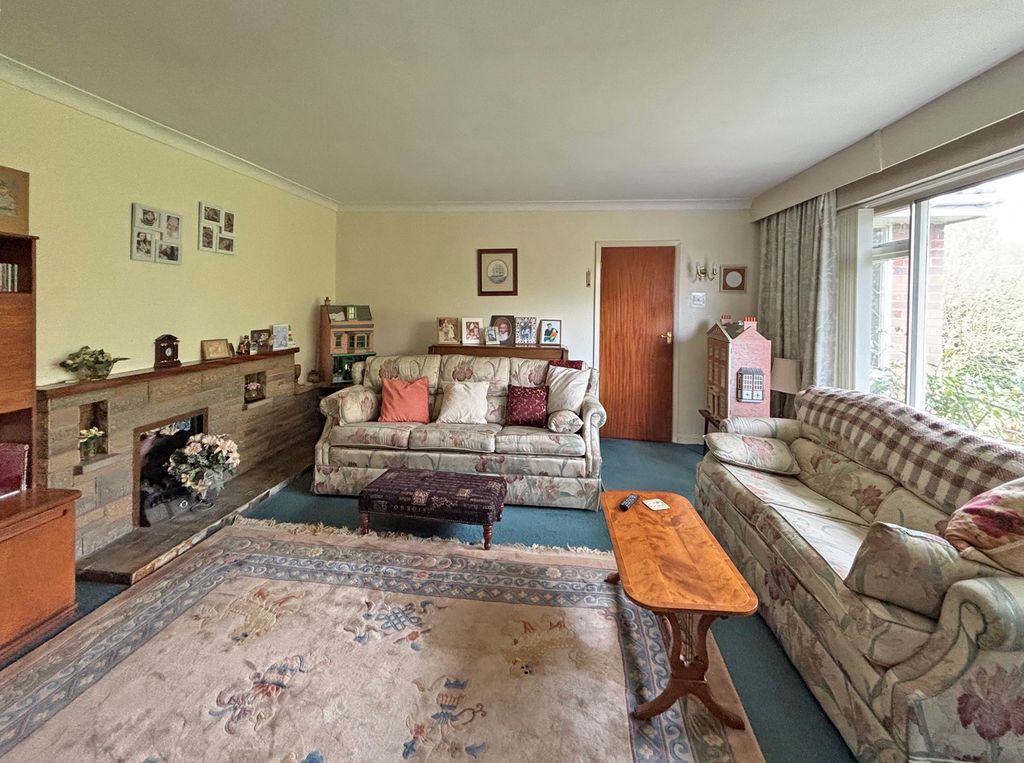 Property photo 3 of 15