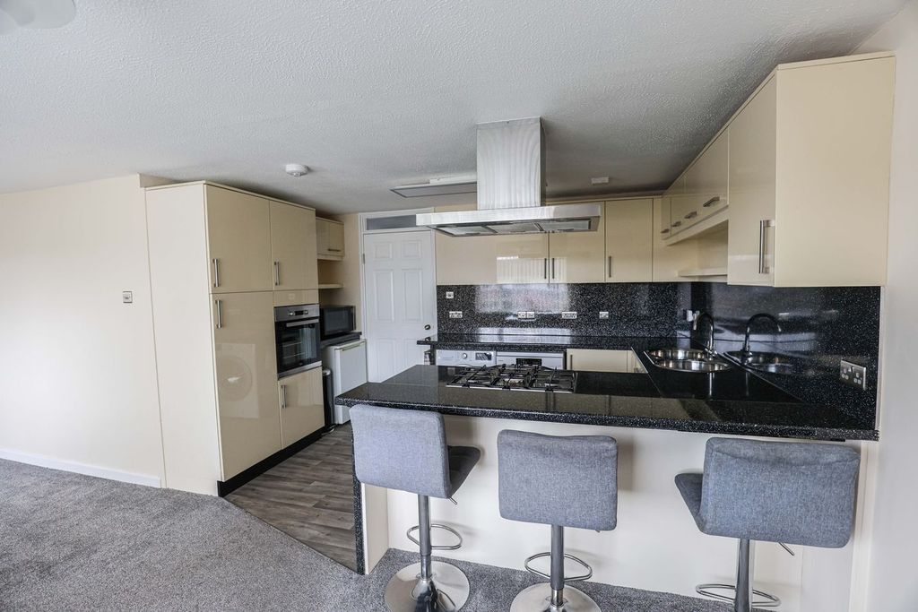 Property photo 3 of 15 Open Plan Dining Lounge/Kitchen