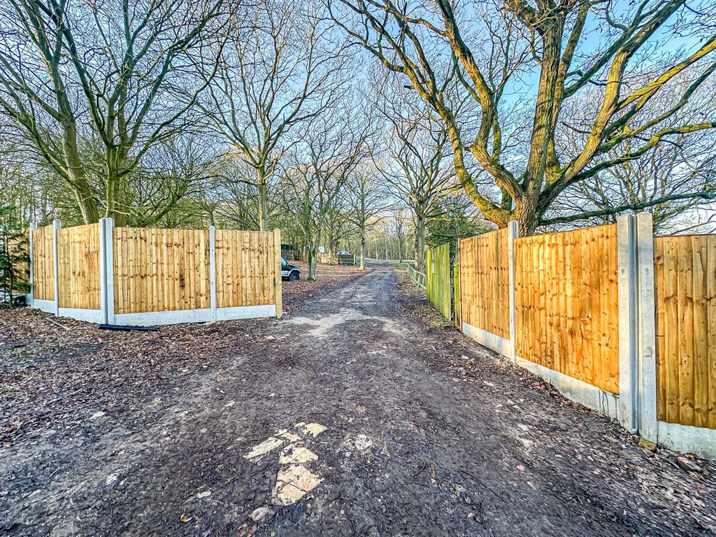 Property photo 1 of 26