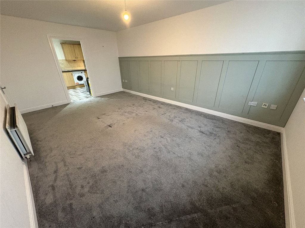 Property photo 3 of 16 Picture No. 14