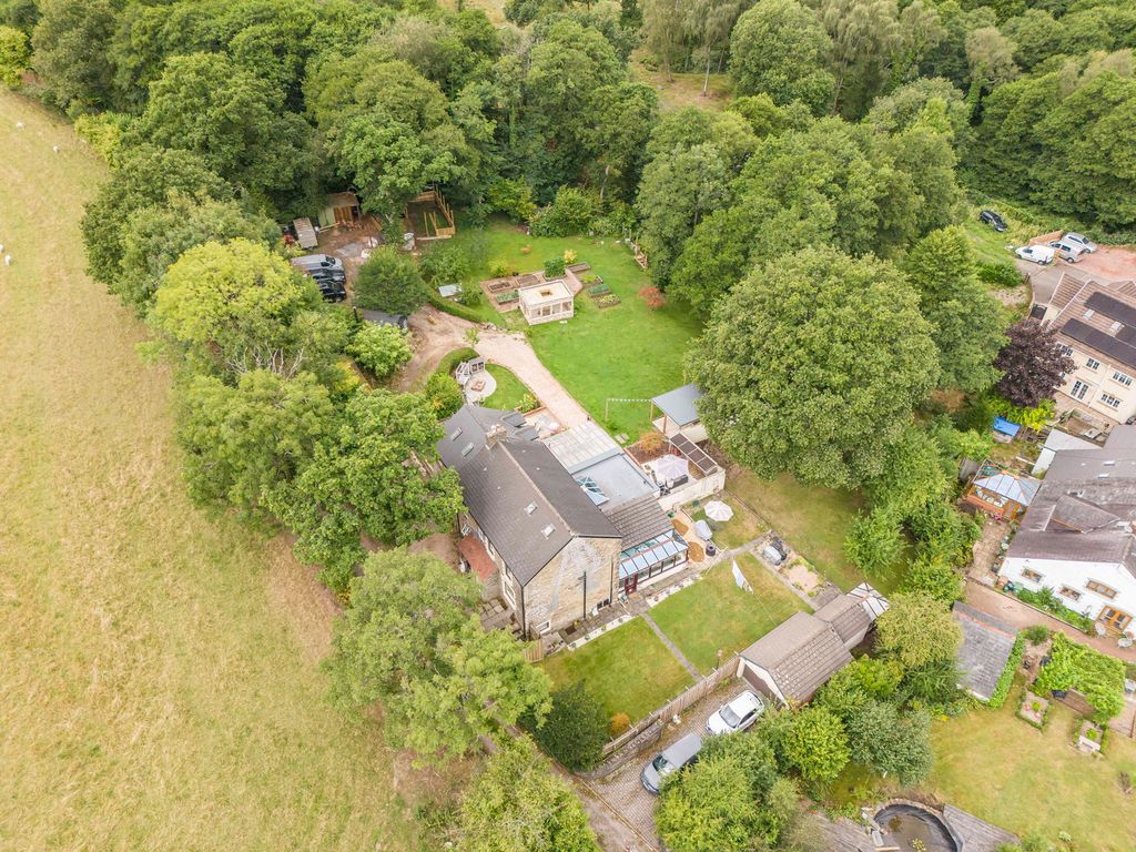 Property photo 2 of 36