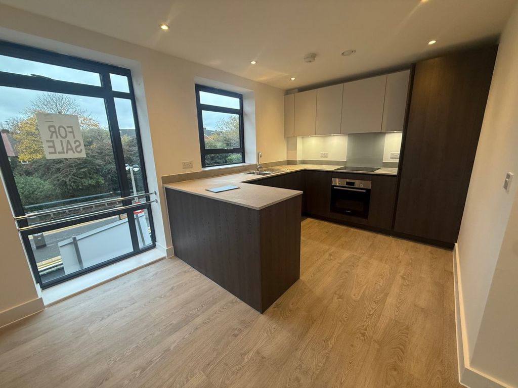 Property photo 1 of 18