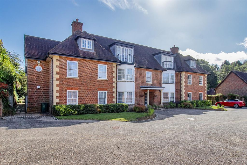 Property photo 2 of 30 Front