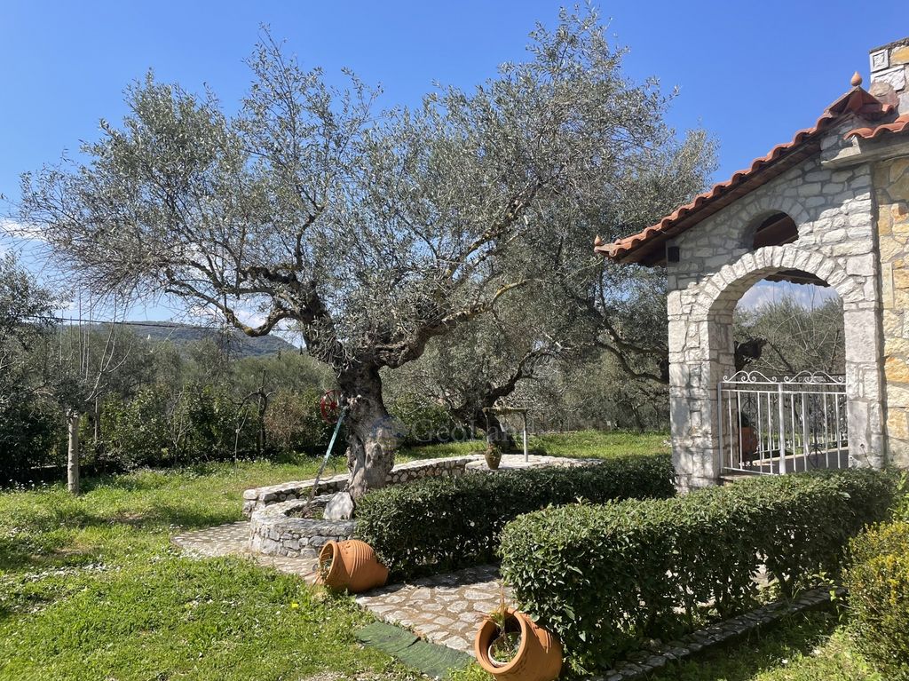 Property photo 2 of 43