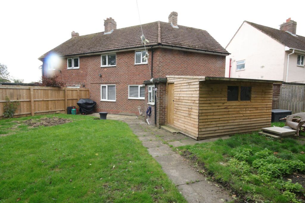 Property photo 2 of 6