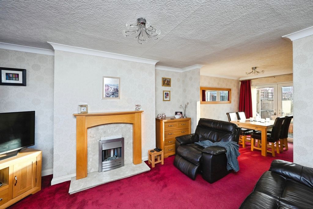 Property photo 2 of 16 Pbox-Img.Jpg