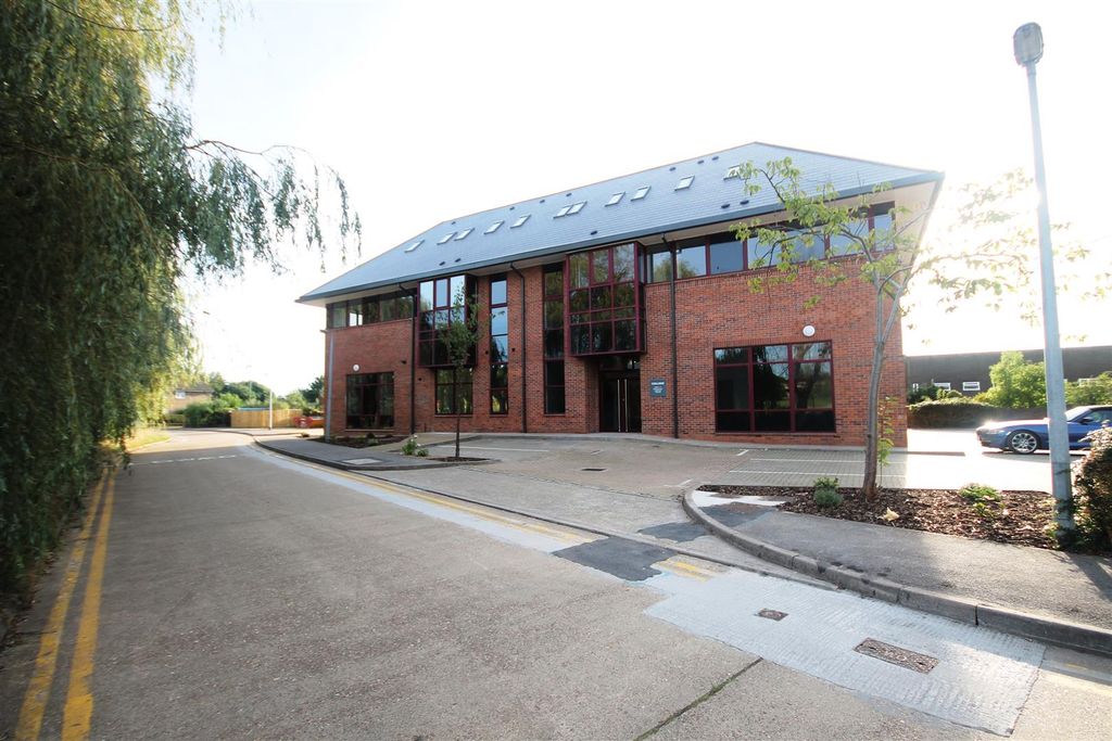 Property photo 1 of 4