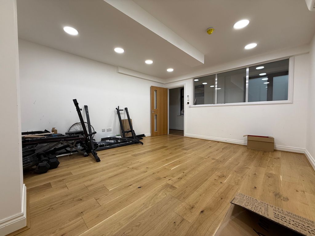 Property photo 2 of 3 Img_4294